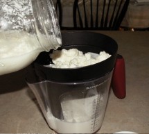 SI TË BËSH LIFTING FYTYRE ME KEFIR SI TË BËSH LIFTING FYTYRE ME KEFIR