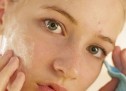SERUM NË KUSHTE SHTËPIE PËR HEQJEN E SHENJAVE TË PUÇRRAVE DHE PRERJEVE KIRURGJIKALE SERUM NË KUSHTE SHTËPIE PËR HEQJEN E SHENJAVE TË PUÇRRAVE DHE PRERJEVE KIRURGJIKALE