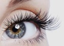 SI TË PËRGATISNI VETË SERUM PËR QERPIKËT DHE VETULLAT SI TË PËRGATISNI VETË SERUM PËR QERPIKËT DHE VETULLAT