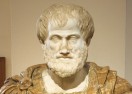 GRUAJA NË KËNDVËSHTRIMIN ARISTOTELIAN GRUAJA NË KËNDVËSHTRIMIN ARISTOTELIAN