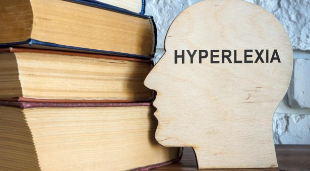 HYPERLEXIA DHE ÇRREGULLIMET ZHVILLIMORE HYPERLEXIA DHE ÇRREGULLIMET ZHVILLIMORE