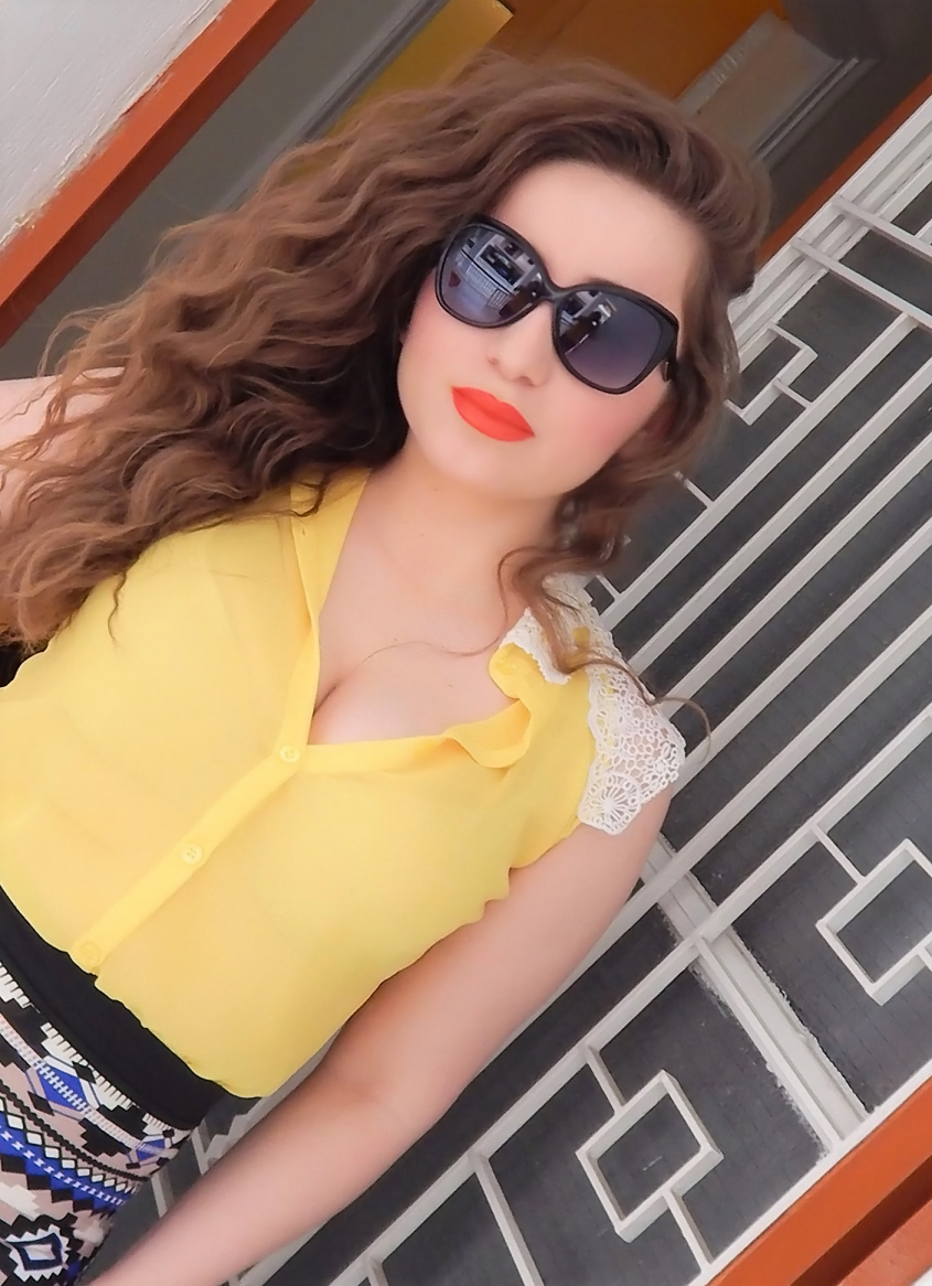 lorena_stroka_foto_biografia_facebook_keshilla_nga_lorena_stroka_albstroka_facebook